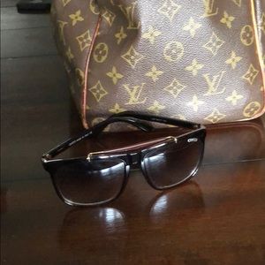 😎😎GUCCI😎😎